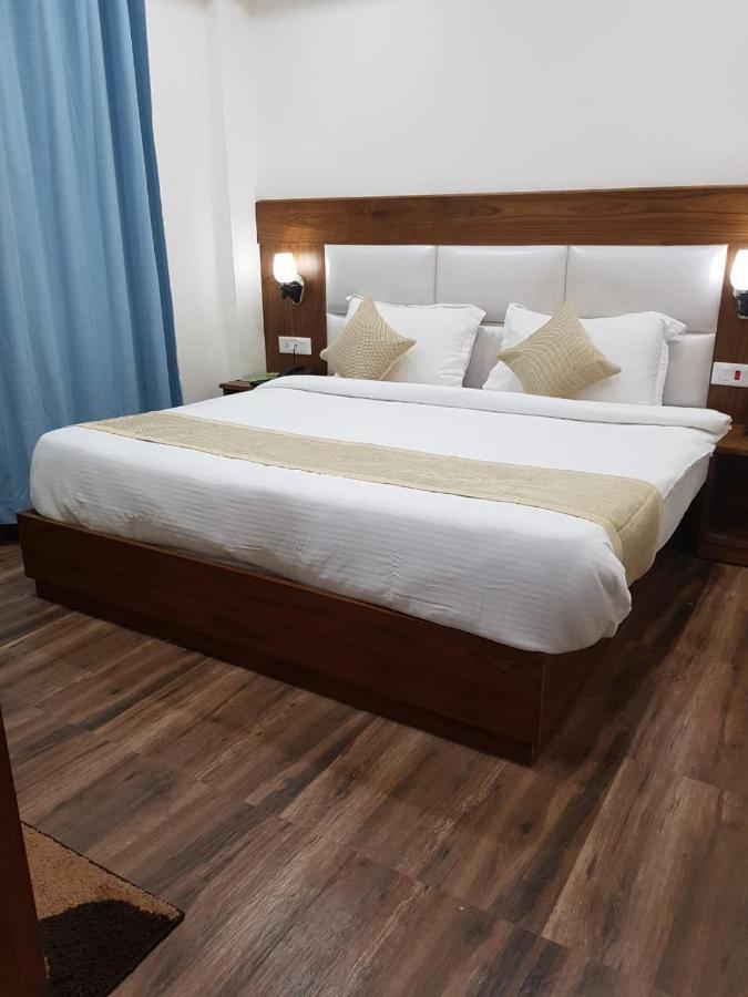 Hotel The Paal Шімла Екстер'єр фото